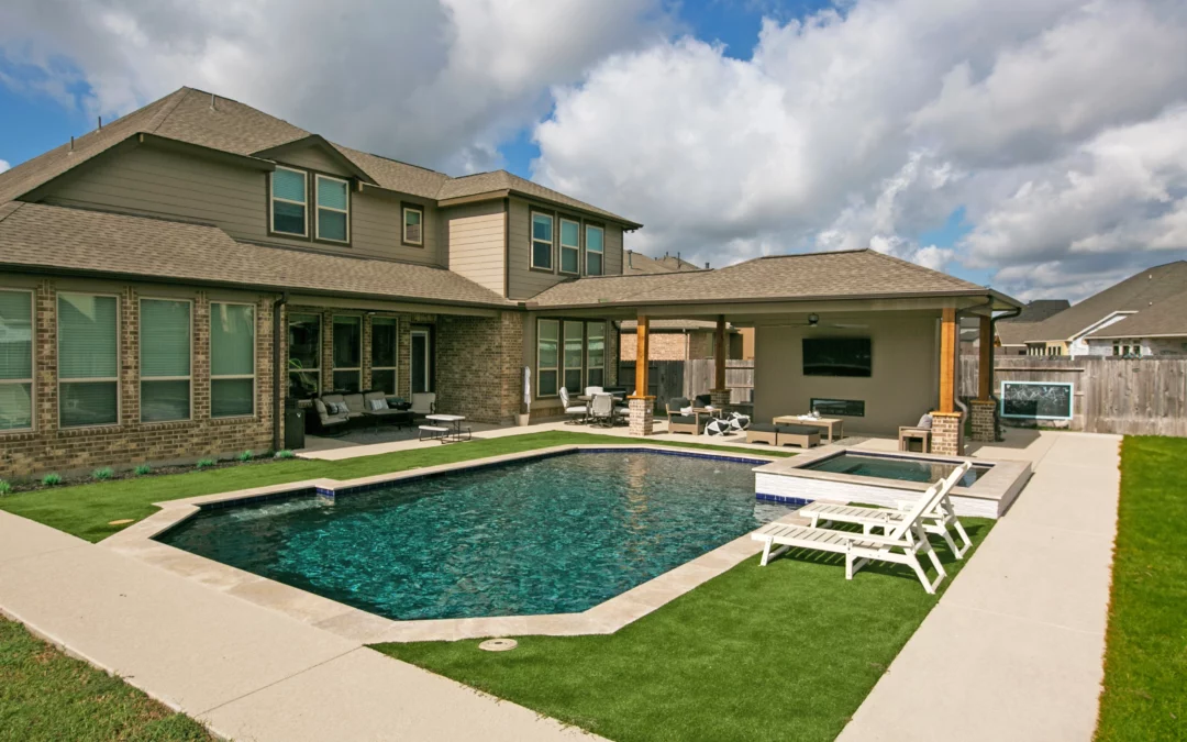 10 Important Factors to Consider When Building an In-Ground Swimming Pool