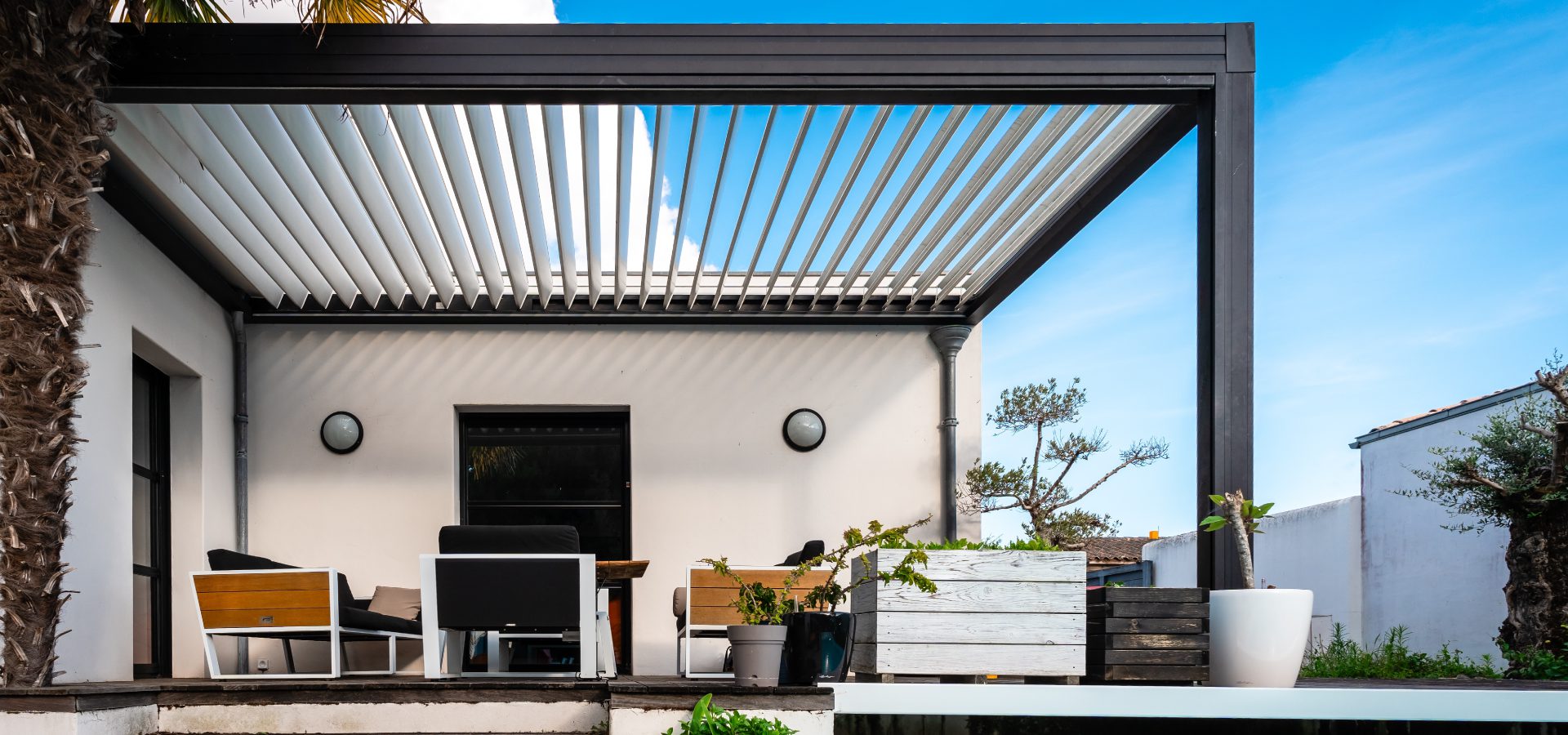 How To Transform Your Outdoor Space with Skyview Pergolas