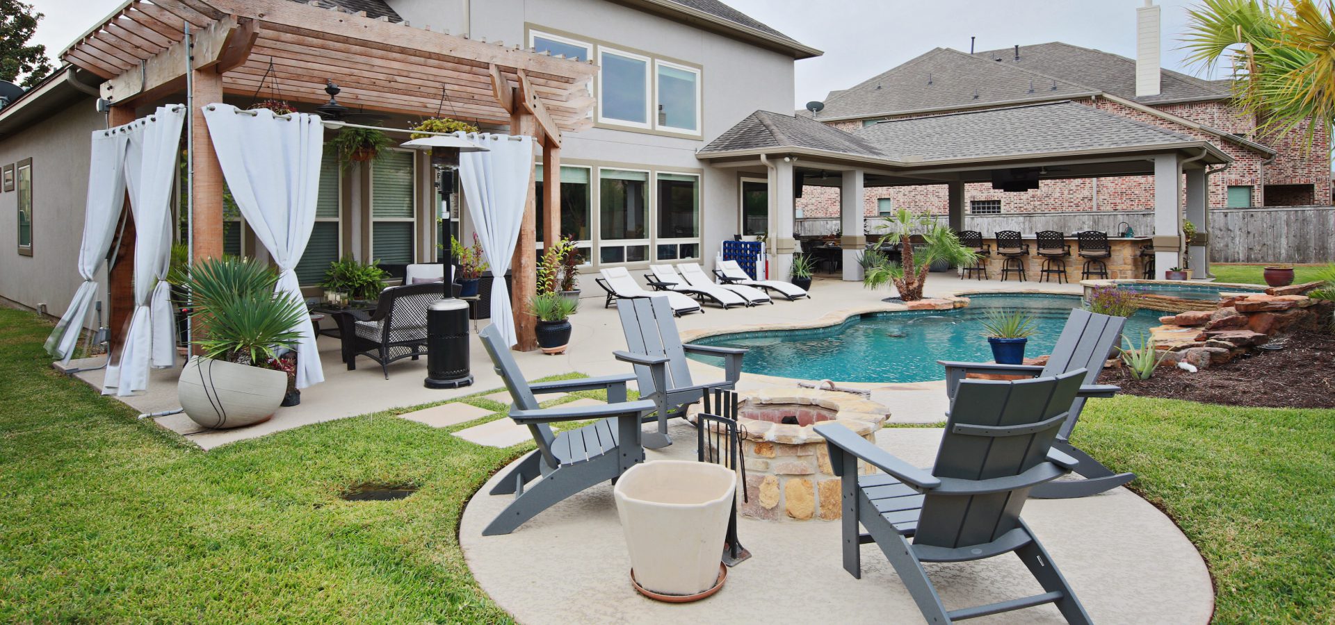 Smart Storage Solutions for a Stylish and Clutter-Free Backyard