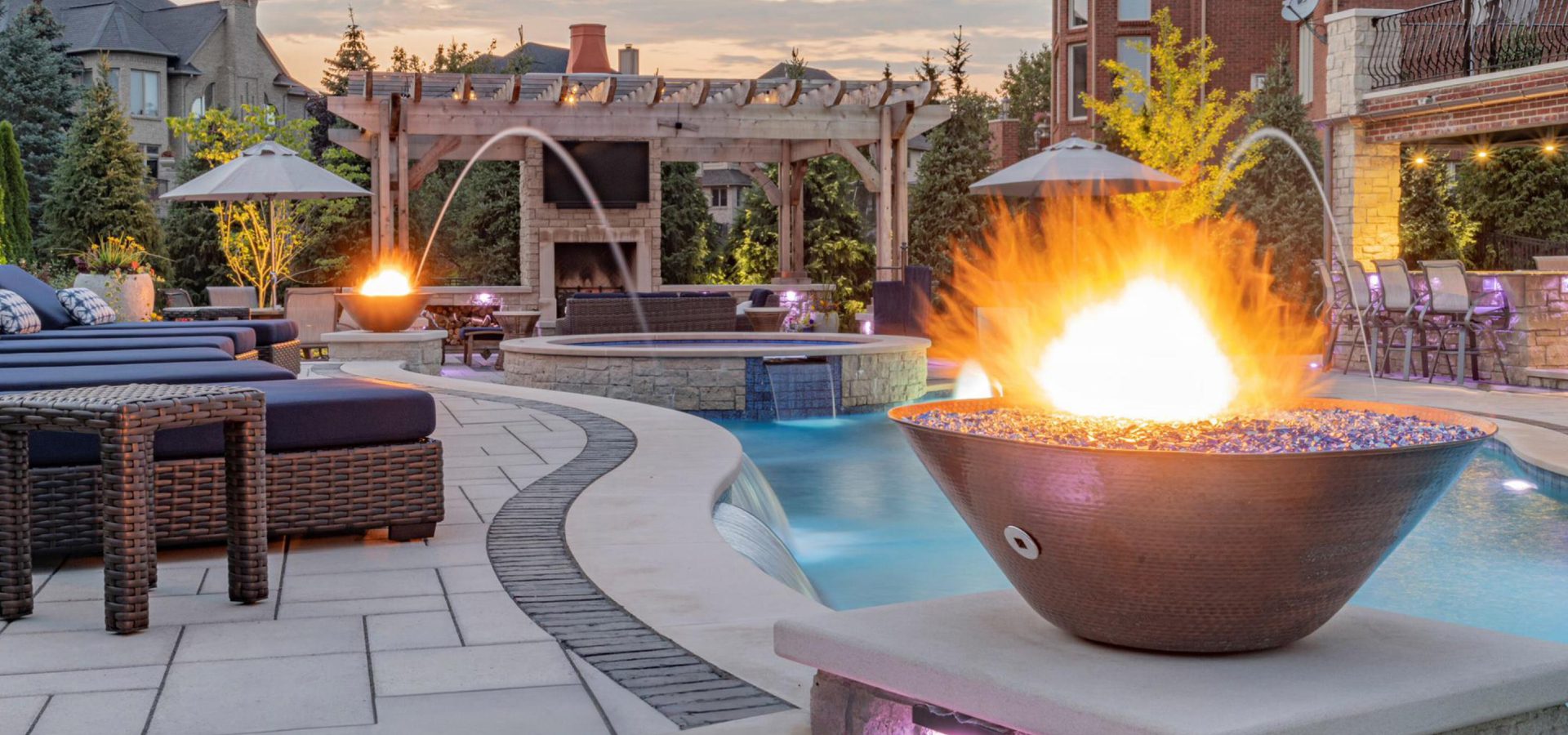 How to Transform Your Backyard Into a Fall Festival Paradise